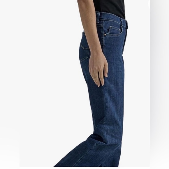 Lee relaxed fit straight leg jean - Picture 10 of 10